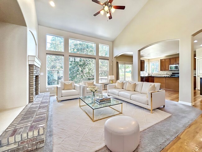 Building Photo - 4653 Bethany Ct
