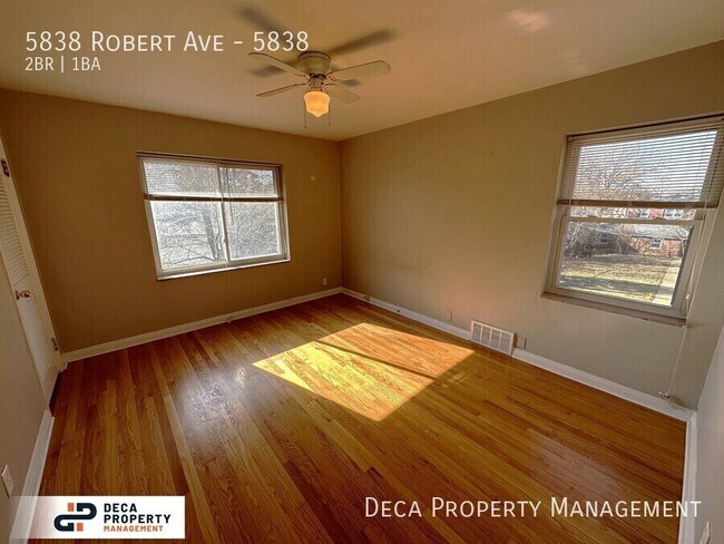 Building Photo - 2 Bedroom 1 Bathroom Apartment