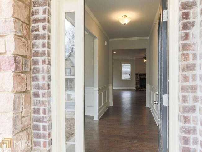 Building Photo - 5650 Carruth Lake Dr