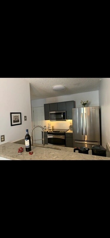 Foto del edificio - 782 8th Ave S