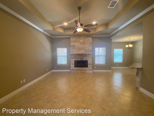 Building Photo - 3 br, 2.5 bath House - 210 Dudley Way