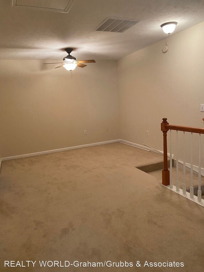Building Photo - 3 br, 2.5 bath House - 14981B Kenwyn Drive