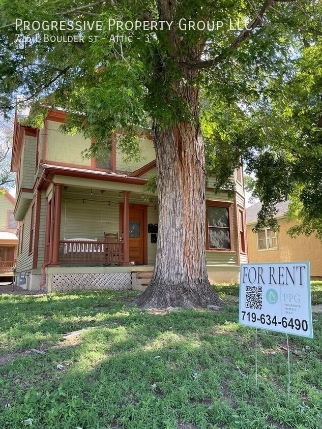 Photo - 716 E Boulder st - Attic-3