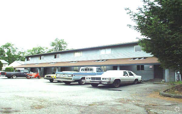 Building Photo - 12514 Meridian Ave S