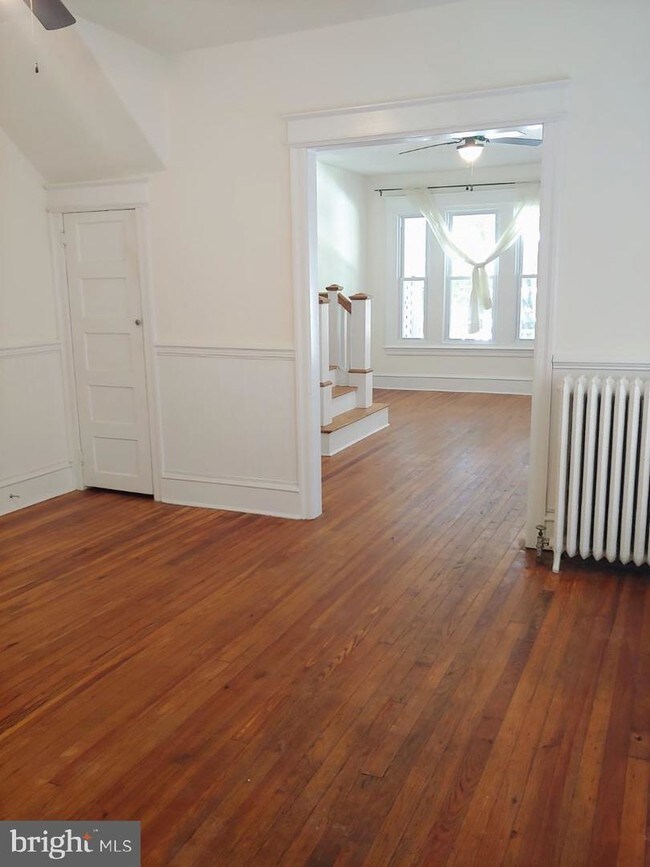 Building Photo - 351 Krams Ave