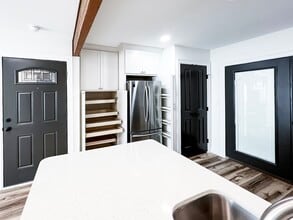 Building Photo - 2001 N Fm