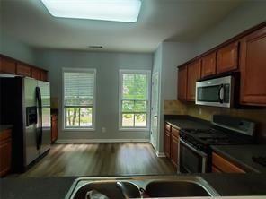 Building Photo - 306 Suwanee Ave