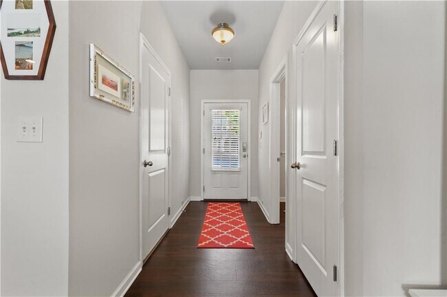 Foto del edificio - 157 Highland Pointe Cir E