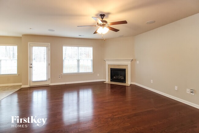 Foto del edificio - 2936 Grassy Knoll Cir