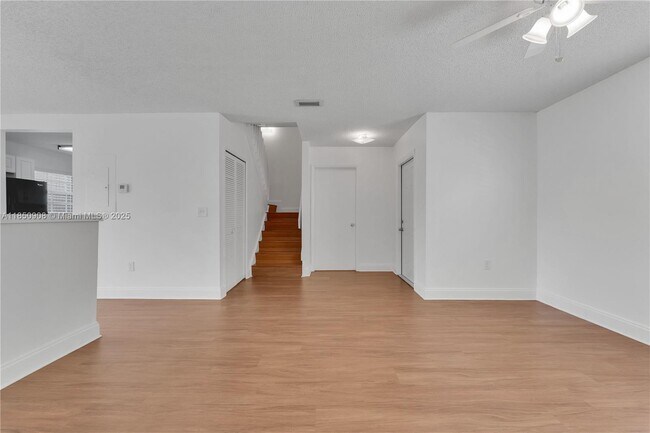 Foto del edificio - 13561 SW 62nd St