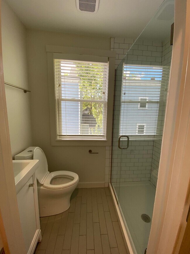 Foto del edificio - 2 Belvidere Pl