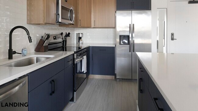 Building Photo - 1007 S Mint St