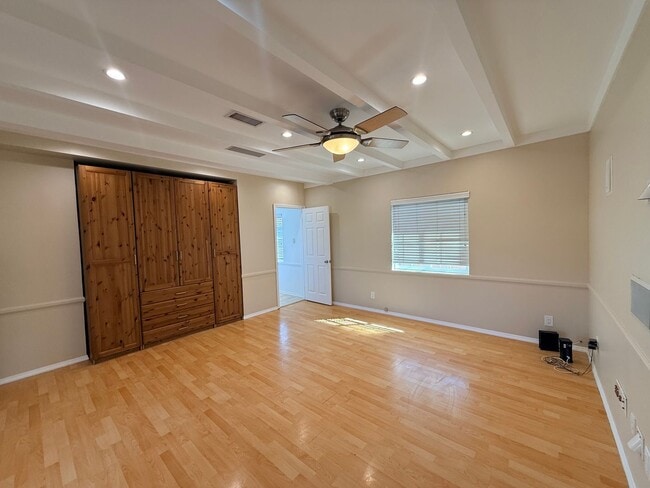 Building Photo - Be the first one to live in this Brand New Studio!