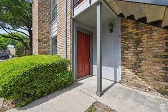 Building Photo - 15151 Berry Trail