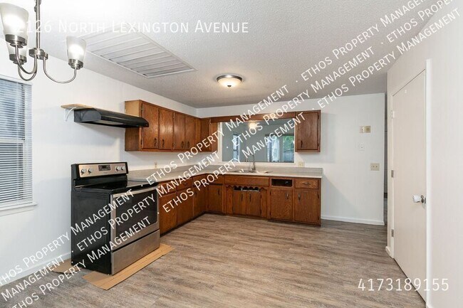 Building Photo - 2126 N Lexington Ave