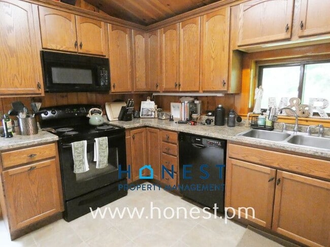 Foto del edificio - 89 Allenwood Park Rd