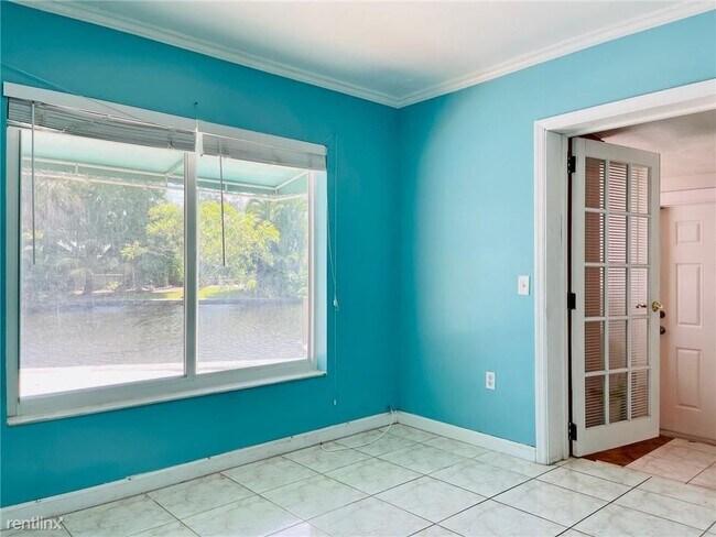 Foto del edificio - 3 br, 3 bath House - 3000 NE 1st Ter