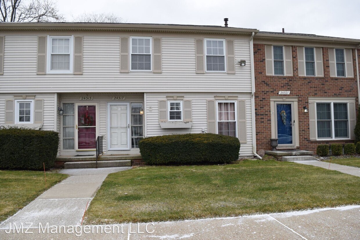 Foto principal - 3 br, 1.5 bath House - 24317 Bashian Dr Un...