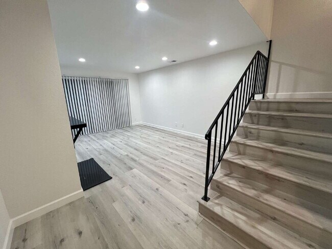 Foto del edificio - Remodeled 2 Bedroom home San Jose Home in great location