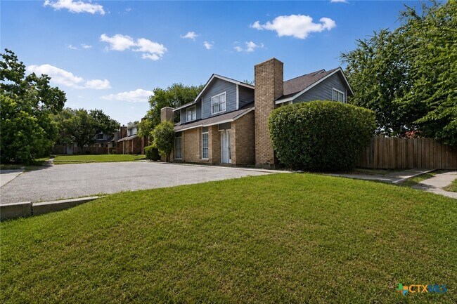 Foto del edificio - 6710 Windsor Hollow Dr