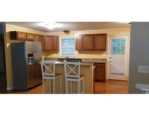 Building Photo - 134 Malburn St