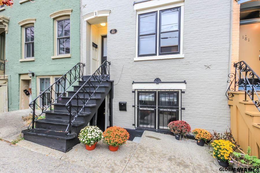 Foto principal - 179 EAGLE St