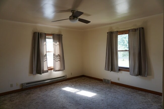 Foto del edificio - Vine st Duplex