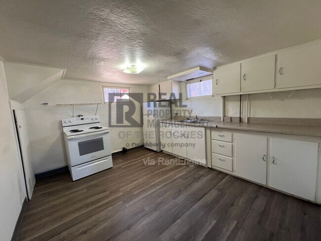 Foto del edificio - 916 E Flint St