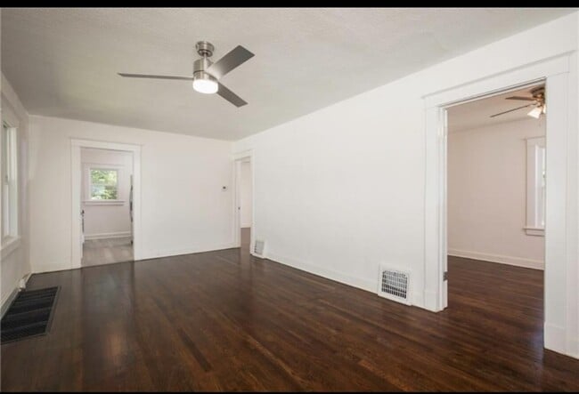 Foto del edificio - 3421 Mersington Ave