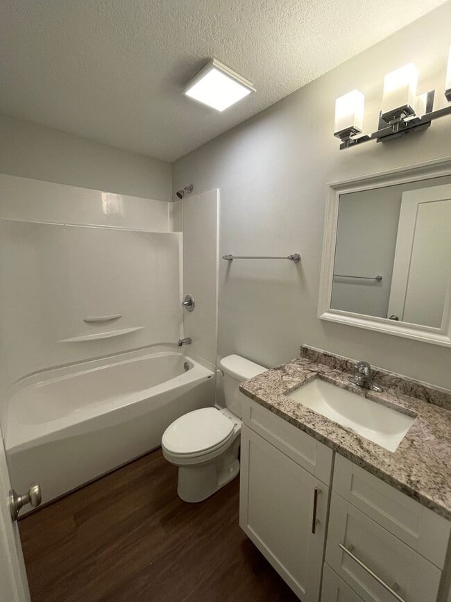 Building Photo - Black Mountain Apartment Rental
