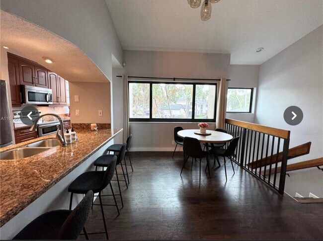 Foto del edificio - 1602 NW 81st Way