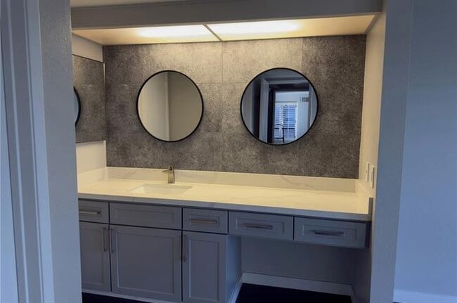 Building Photo - 22100 Burbank Blvd