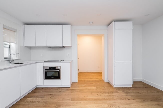 Building Photo - 50 Gloucester St