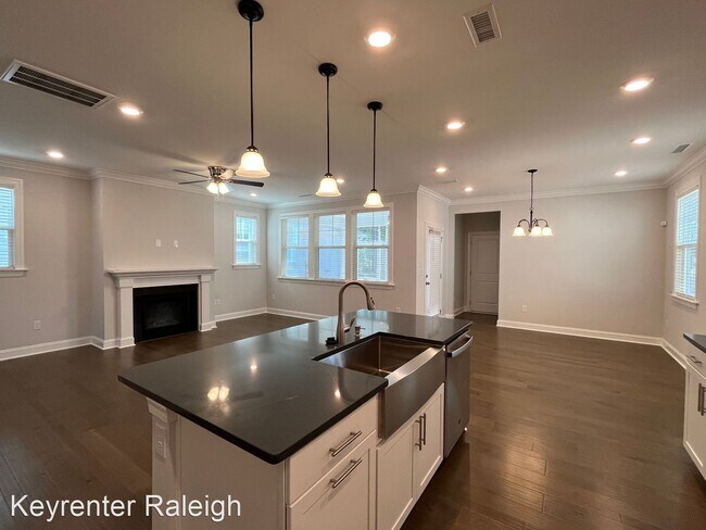 Building Photo - 4 br, 3 bath House - 156 Edge Of Auburn Blvd