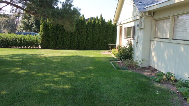 Foto del edificio - 610 Easy St