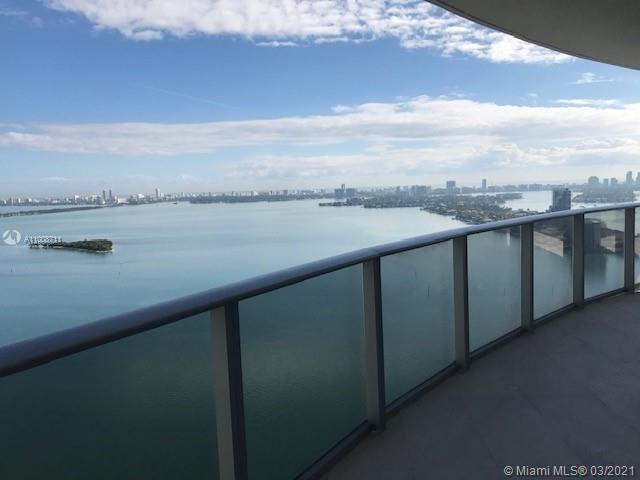 Foto del edificio - 488 NE 18th St