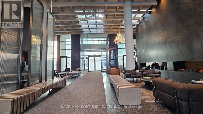 Photo du bâtiment - 8 Interchange Wy