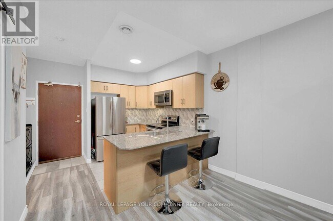 Photo du bâtiment - 7405 Goreway Dr