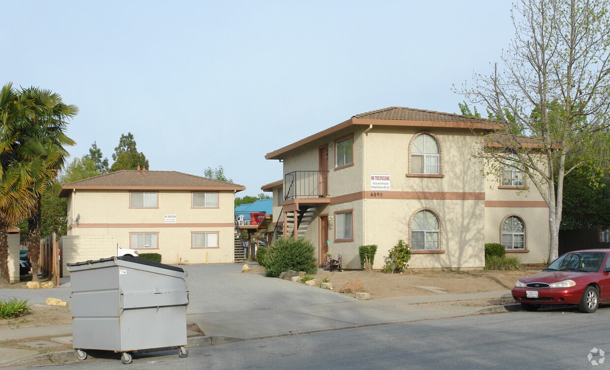 Primary Photo - 6895 Princevalle St