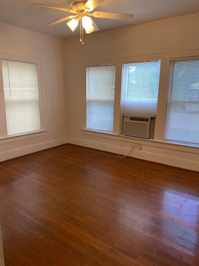 Photo - 1960 W Dallas St (Houston, TX) Apartment