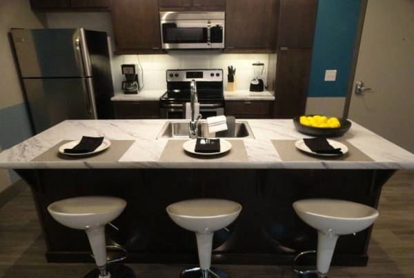 Kitchen - 1243 E Cherry St