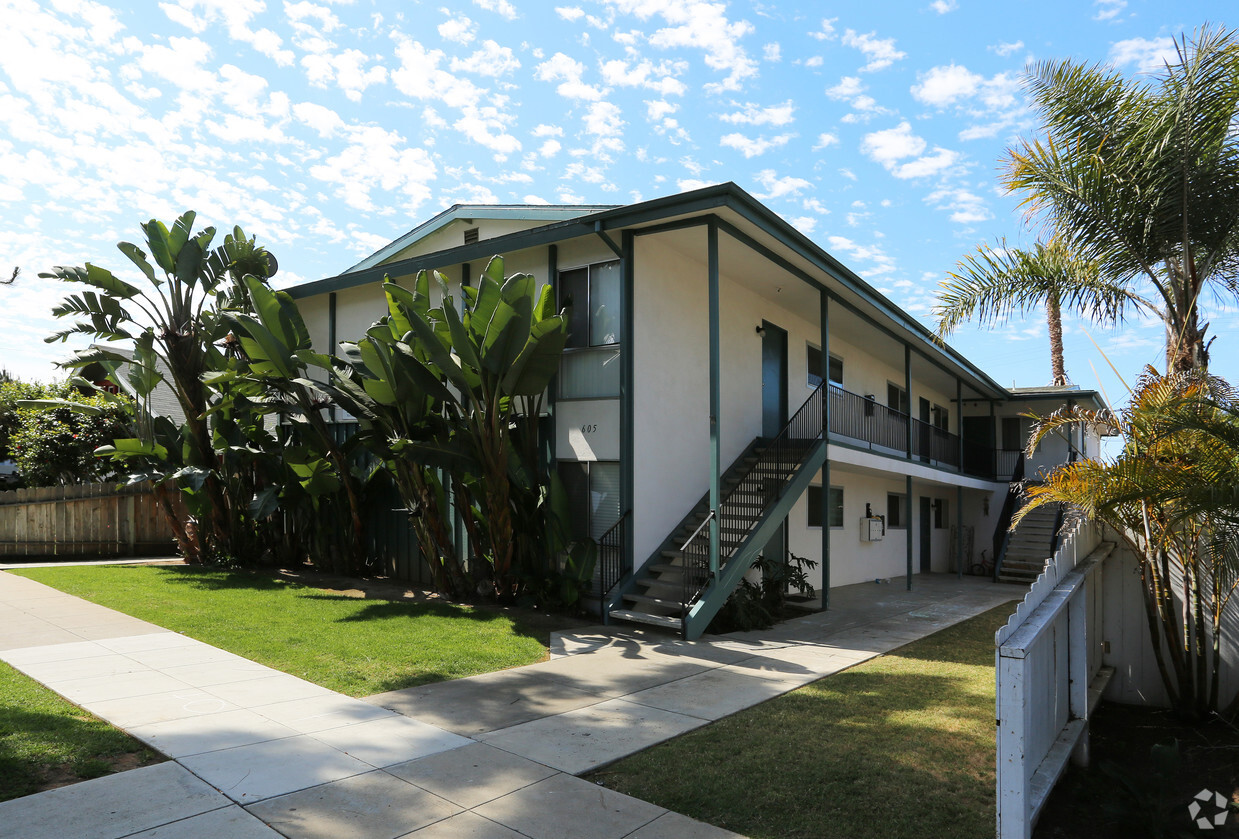 Primary Photo - Ocean Breeze Apartments