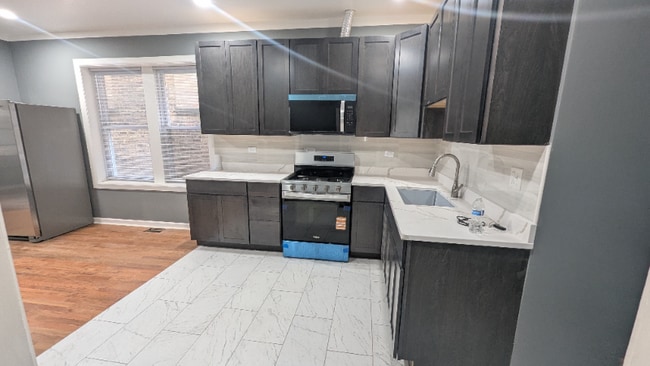 Foto del edificio - 1134 N Ridgeway Ave