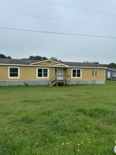 Building Photo - 120 Forest Creek Ln