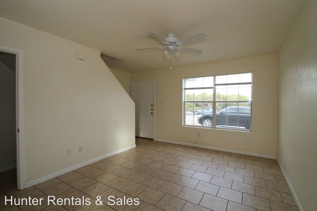 Building Photo - 1604 Aztec Trce