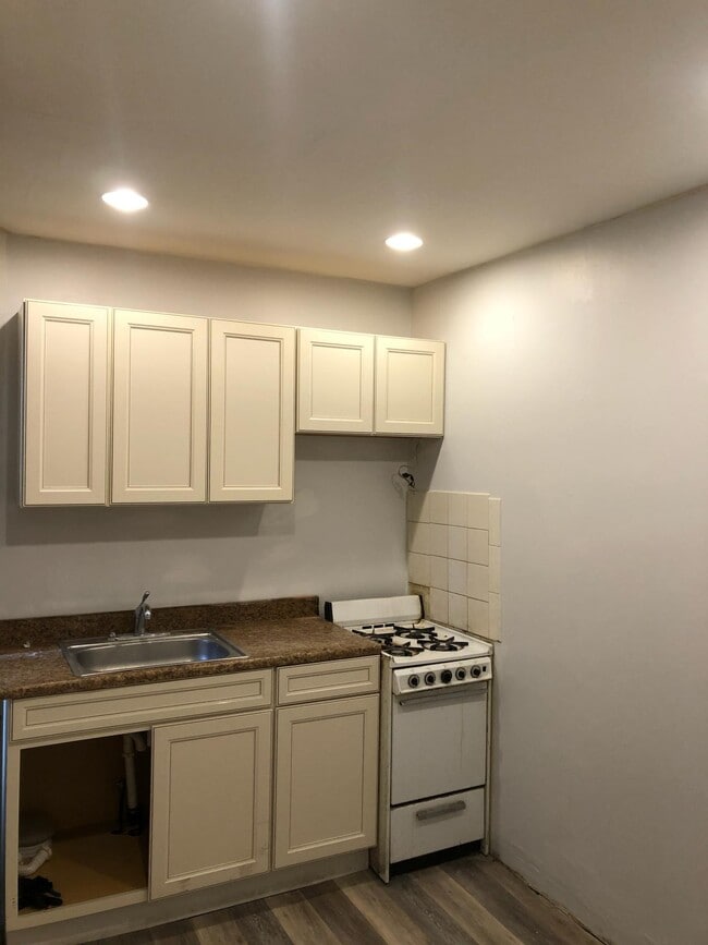 Foto del edificio - 220 N 54th St