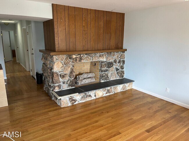 Foto del edificio - 3 br, 2 bath House - 90 Parnell Ave