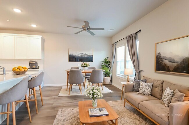 Foto del edificio - 329 N Centro Cir