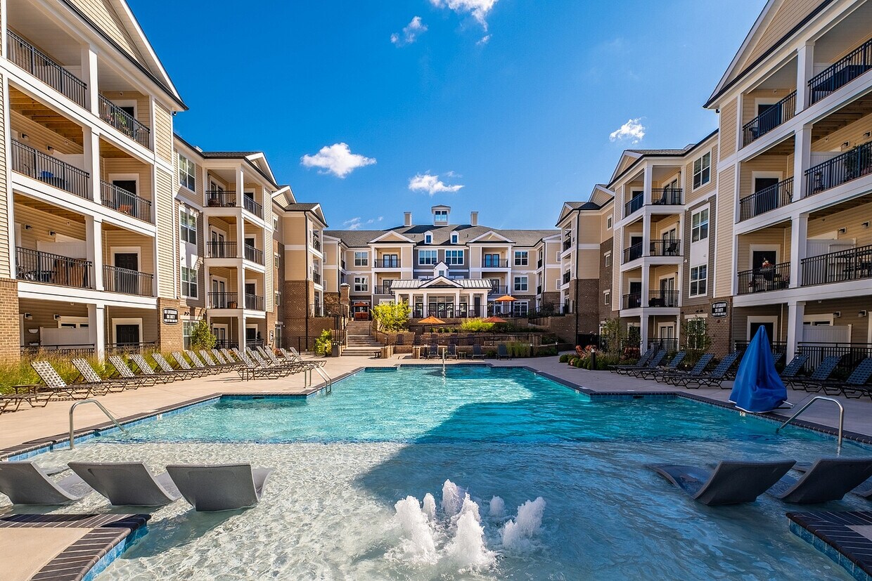 Foto principal - Abberly CenterPointe