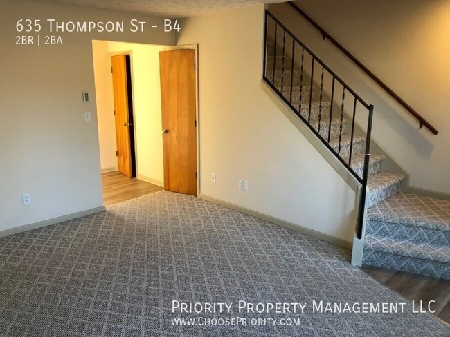 Building Photo - 635 Thompson St